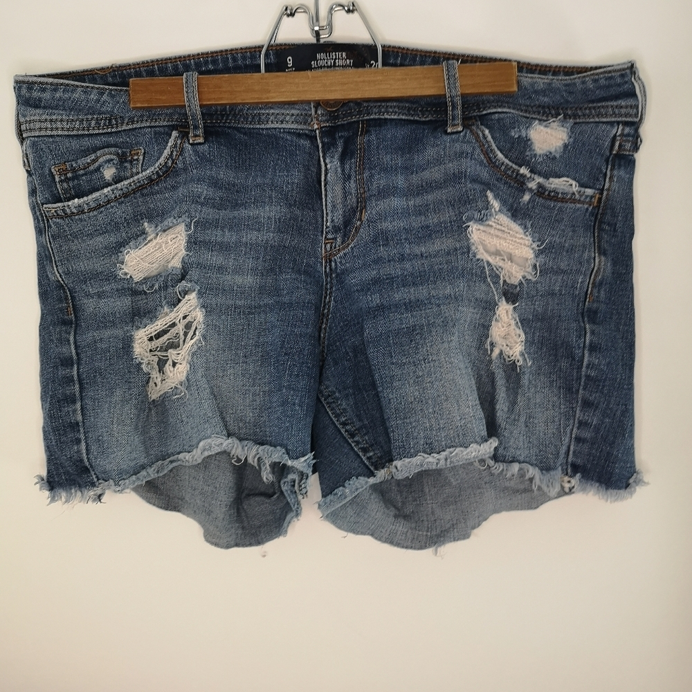 Hollister Slouchy Short Distressed